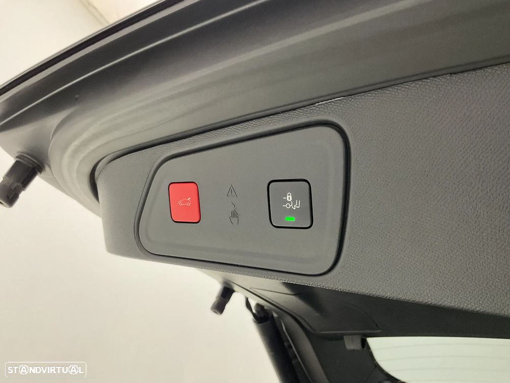 Peugeot 3008 1.6 Hybrid GT Pack e-EAT8 - 19