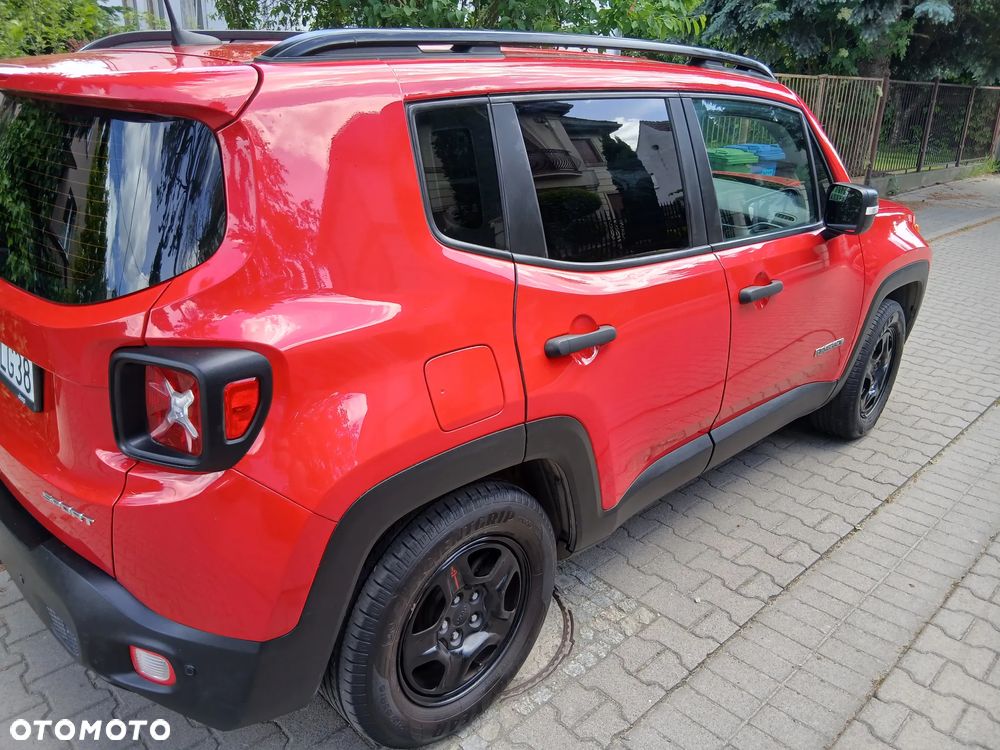 Jeep Renegade 1.6 E-TorQ Sport FWD - 8