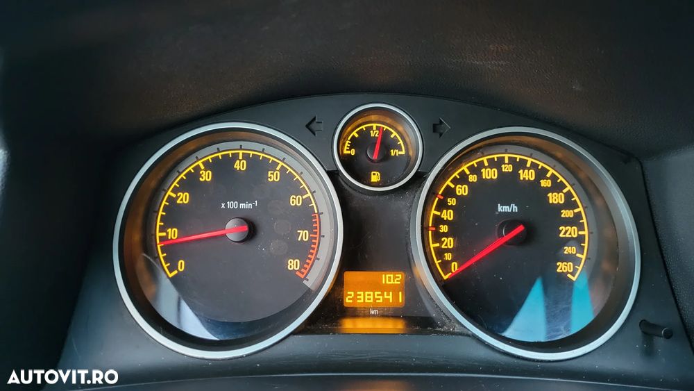 Opel Zafira 1.8 - 12