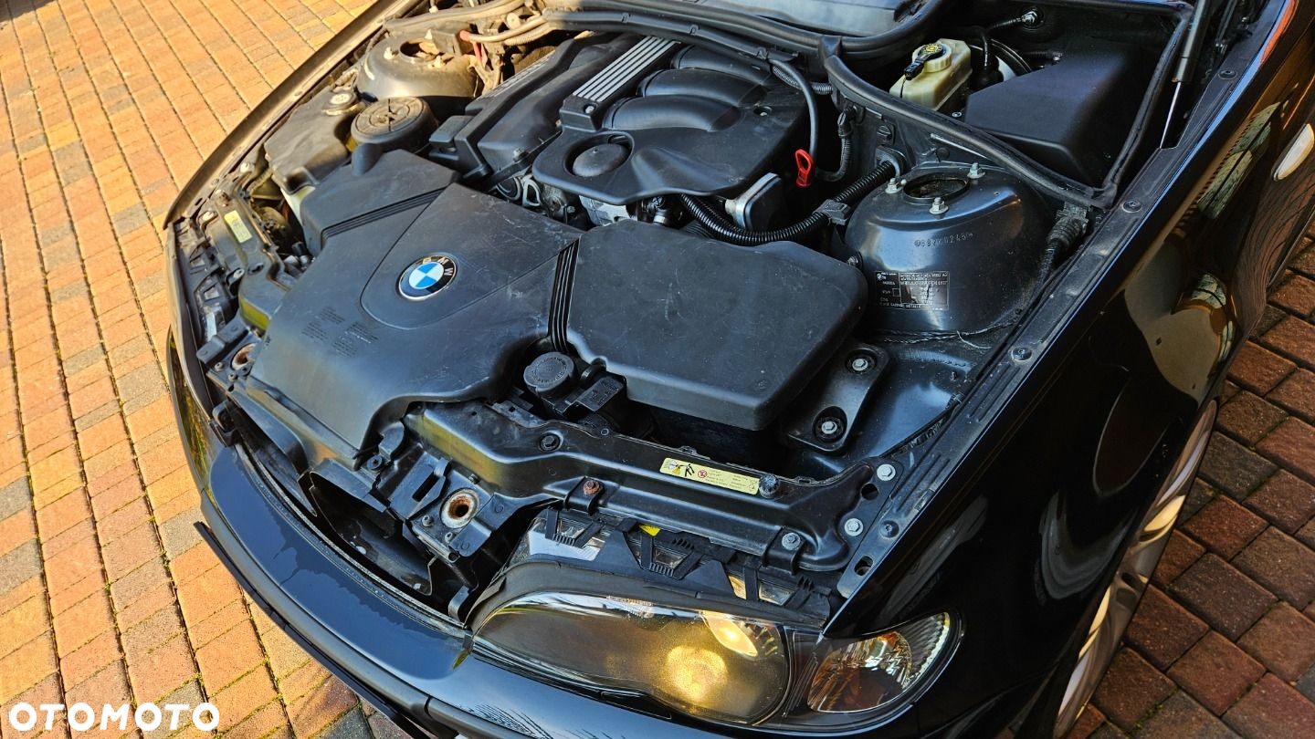 BMW Seria 3 318i Touring Edition Sport - 21