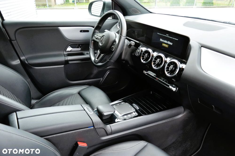 Mercedes-Benz GLA 180 d Style - 20