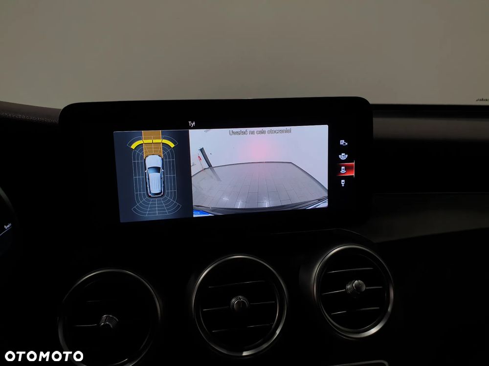 Mercedes-Benz GLC 300 de 4Matic 9G-TRONIC AMG Line Plus - 25