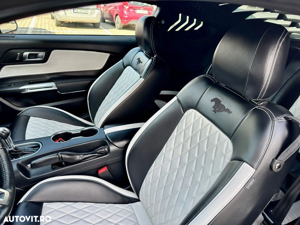Ford Mustang 2.3 Eco Boost Aut. - 6