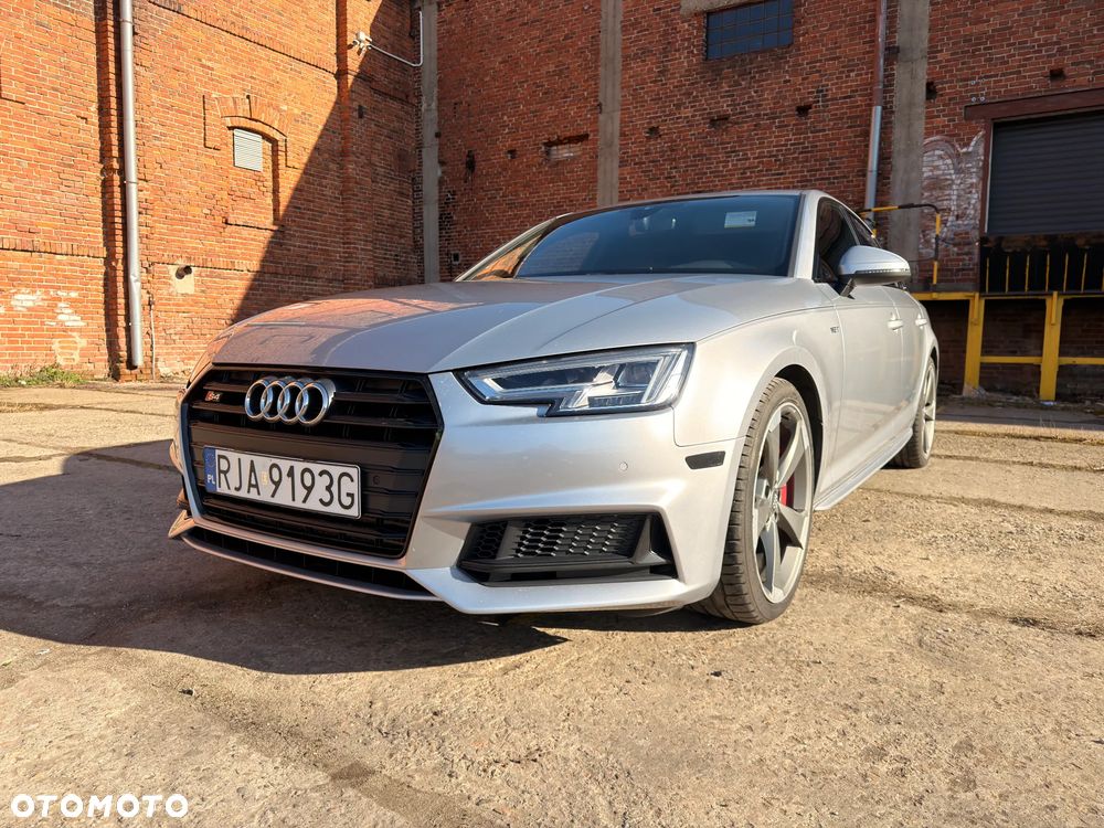 Audi S4 Limousine - 35