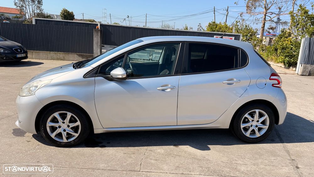 Peugeot 208 1.4 HDi Active - 8