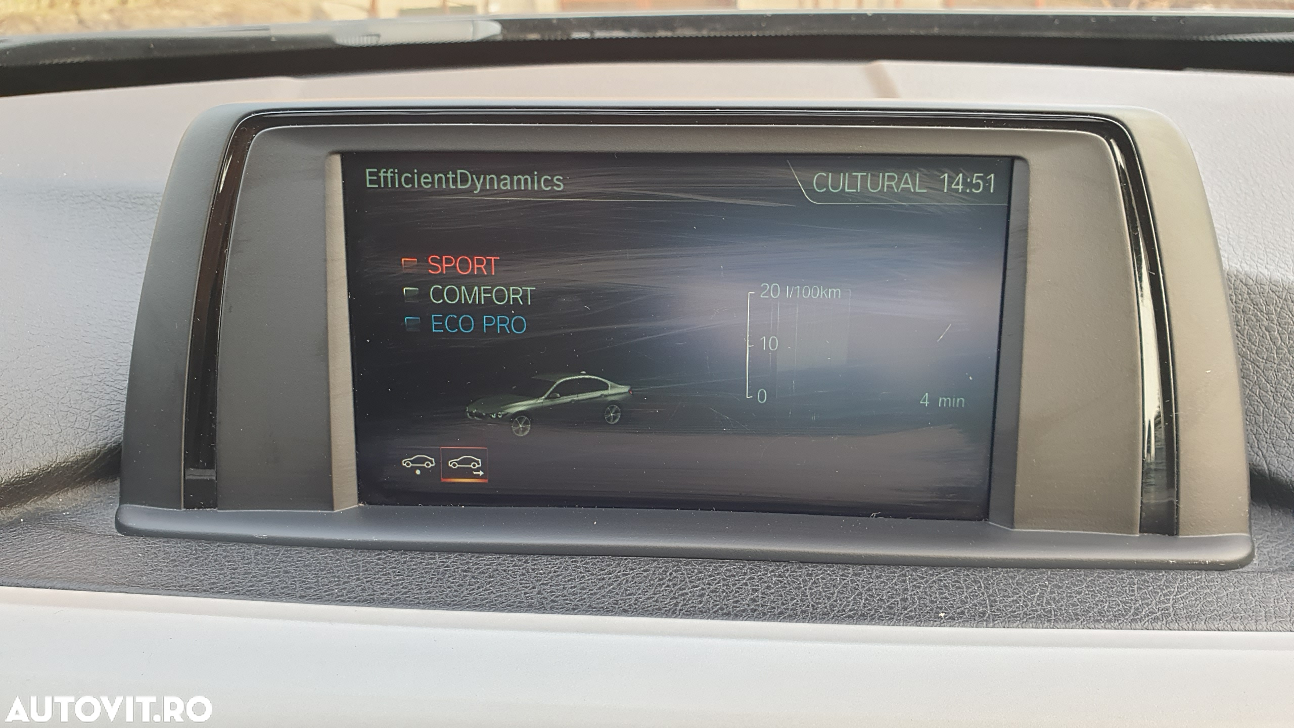BMW Seria 3 318d xDrive Advantage - 22