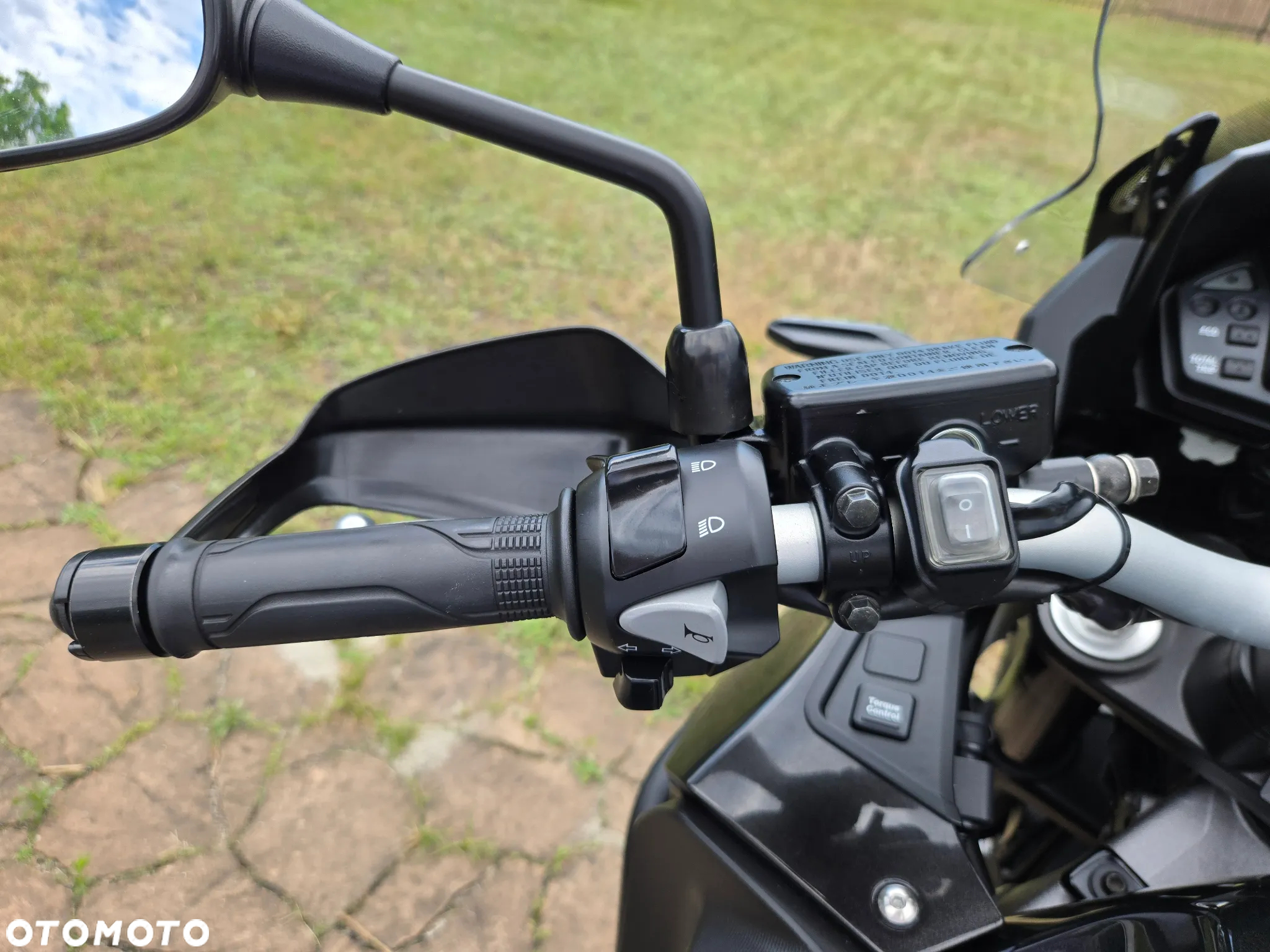 Honda VFR - 14