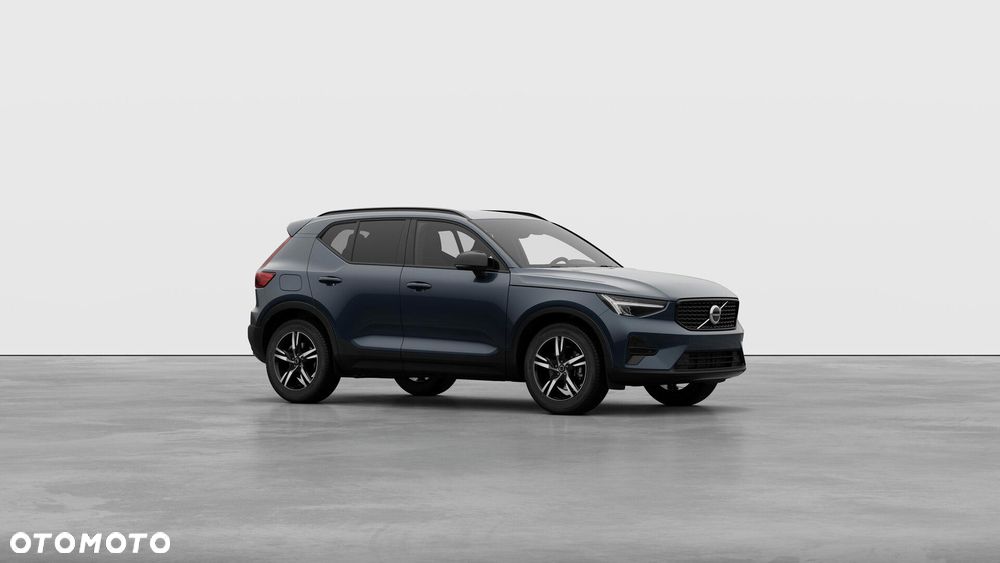 Volvo XC 40 B3 Plus Dark - 4