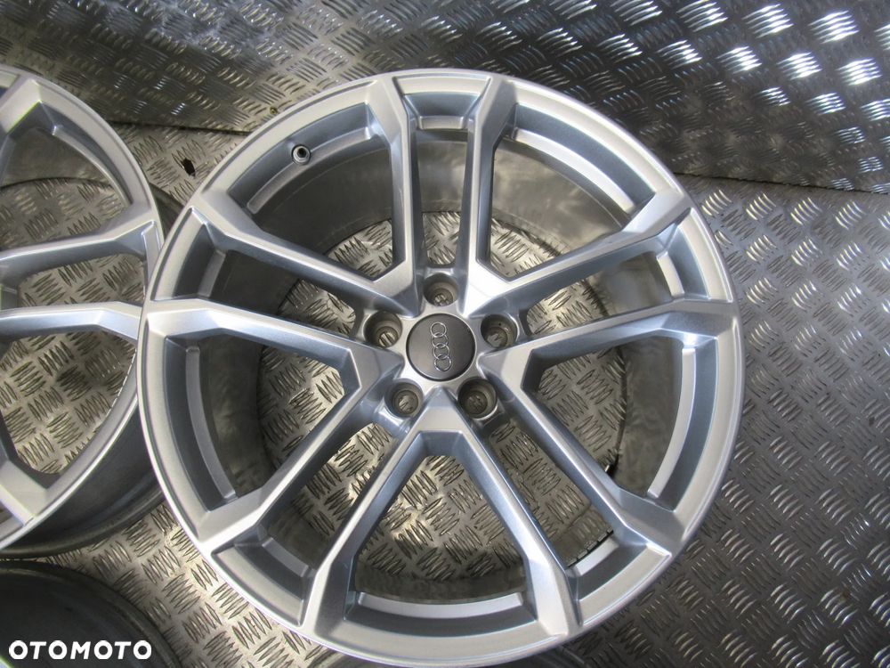 Nowe felgi Audi R8 10,5Jx19 et55 8,5Jx19 et42 4S0 - 3