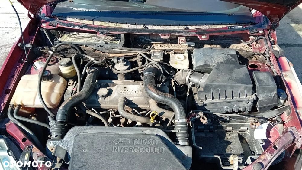 TYLKO CZĘŚCI Ford Focus MK1 1.8TDDI 90KM 66KW C9DA 98r-01r kombi lakier: P8 - 10