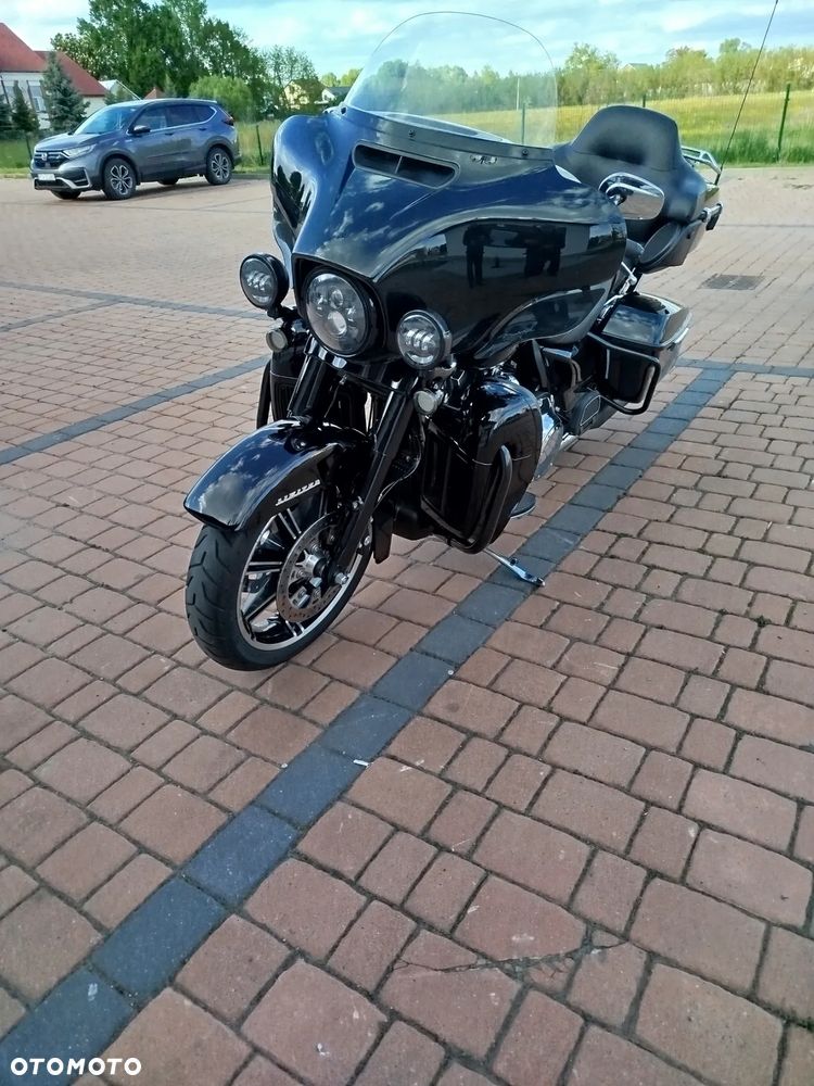 Harley-Davidson Touring Electra Glide - 13