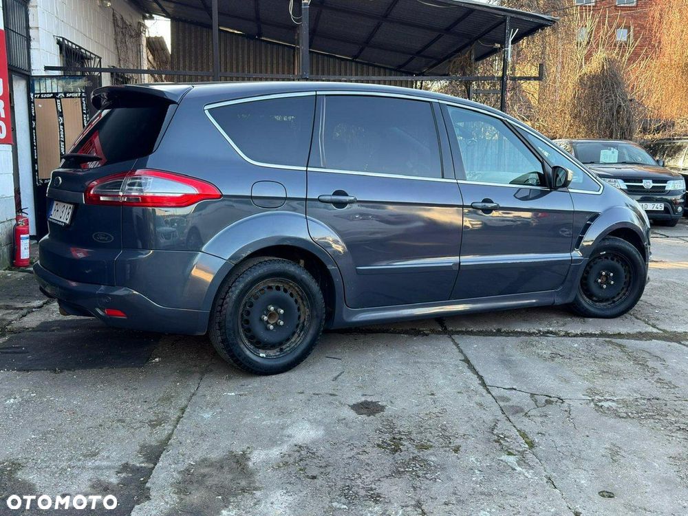 Ford S-Max - 9