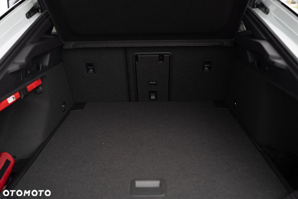 Volkswagen ID.7 77kWh Pro - 20