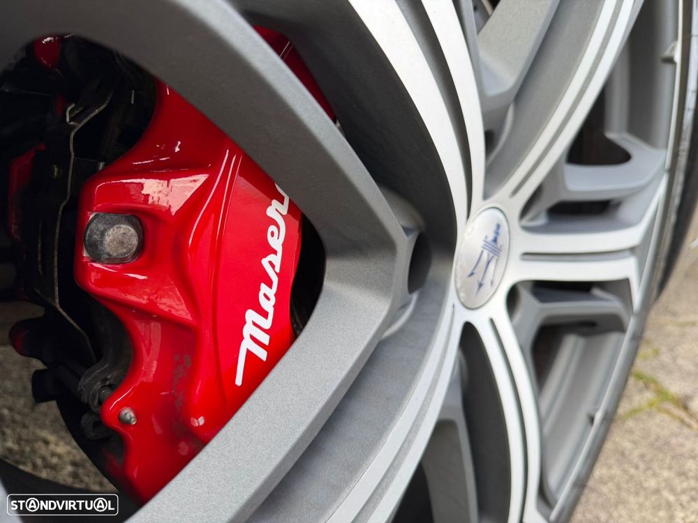 Maserati Levante 3.0 V6 S - 10