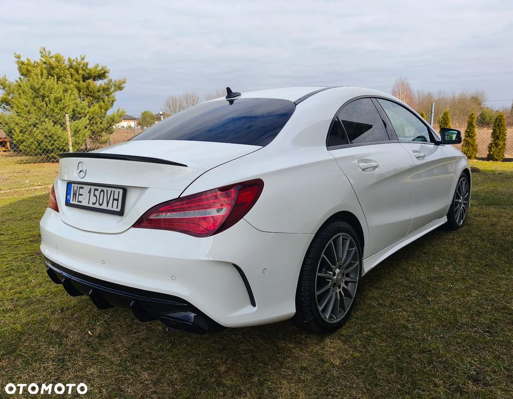 Mercedes-Benz CLA - 4