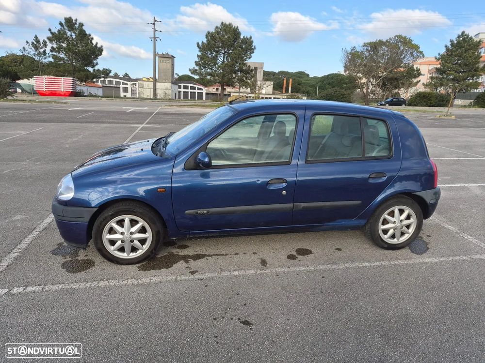 Renault Clio 1.2 RXE - 6