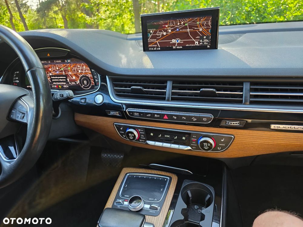 Audi Q7 - 5