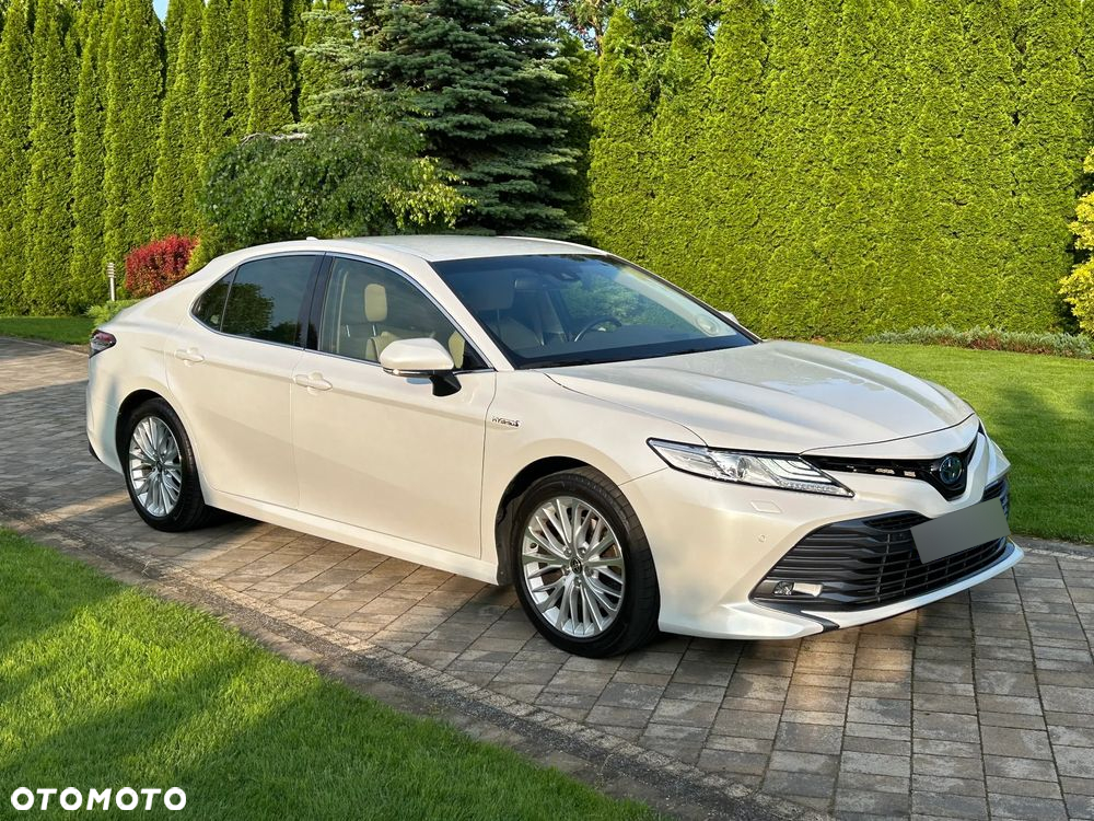 Toyota Camry 2.5 Hybrid Executive CVT - 10