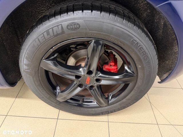 Volkswagen New Beetle Cabriolet 2.0 - 33