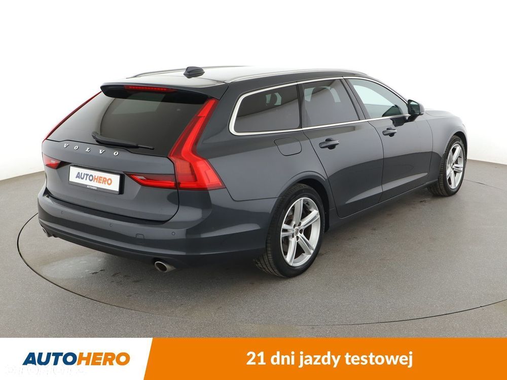Volvo V90 D4 Momentum - 6