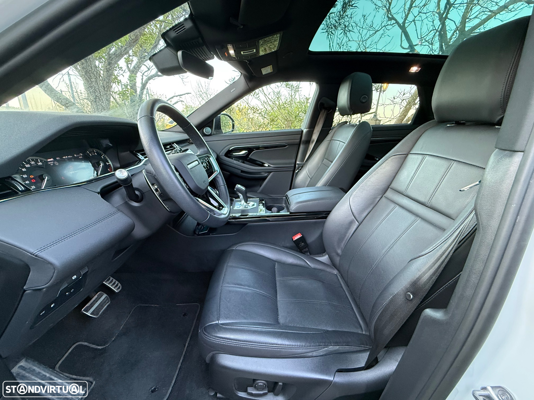 Land Rover Range Rover Evoque 1.5 P300e AWD R-Dynamic HSE Auto - 12