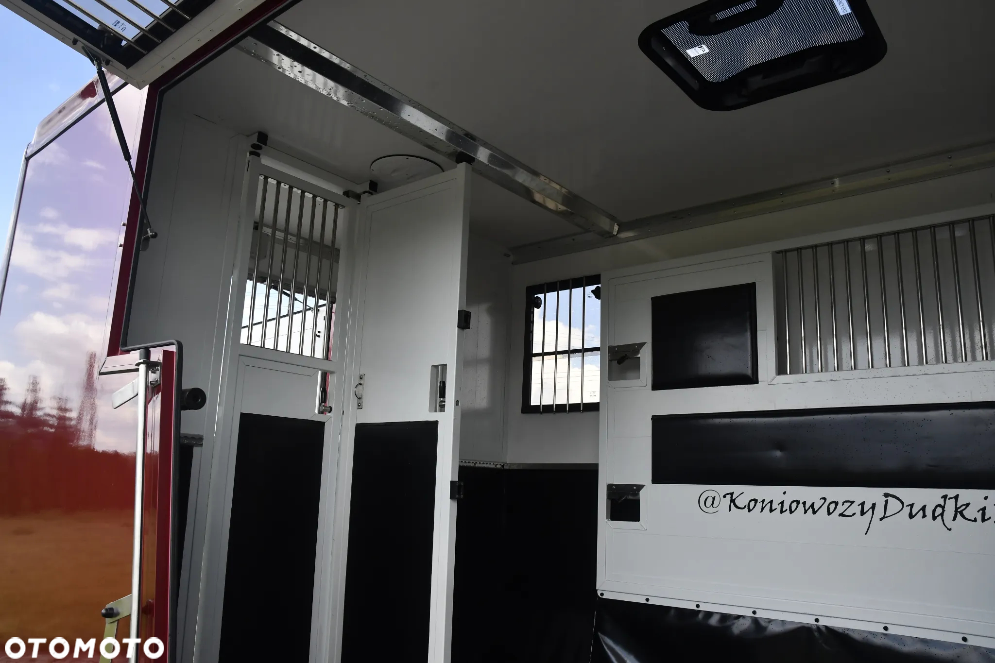 Renault Master Koniowóz - 24