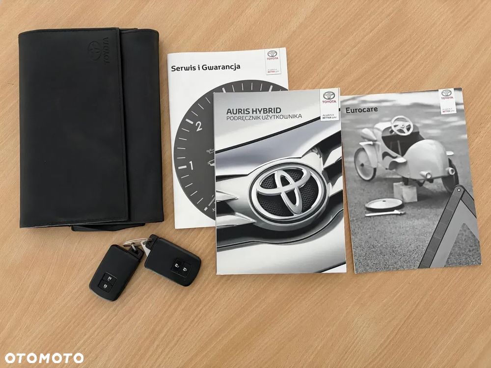 Toyota Auris - 2