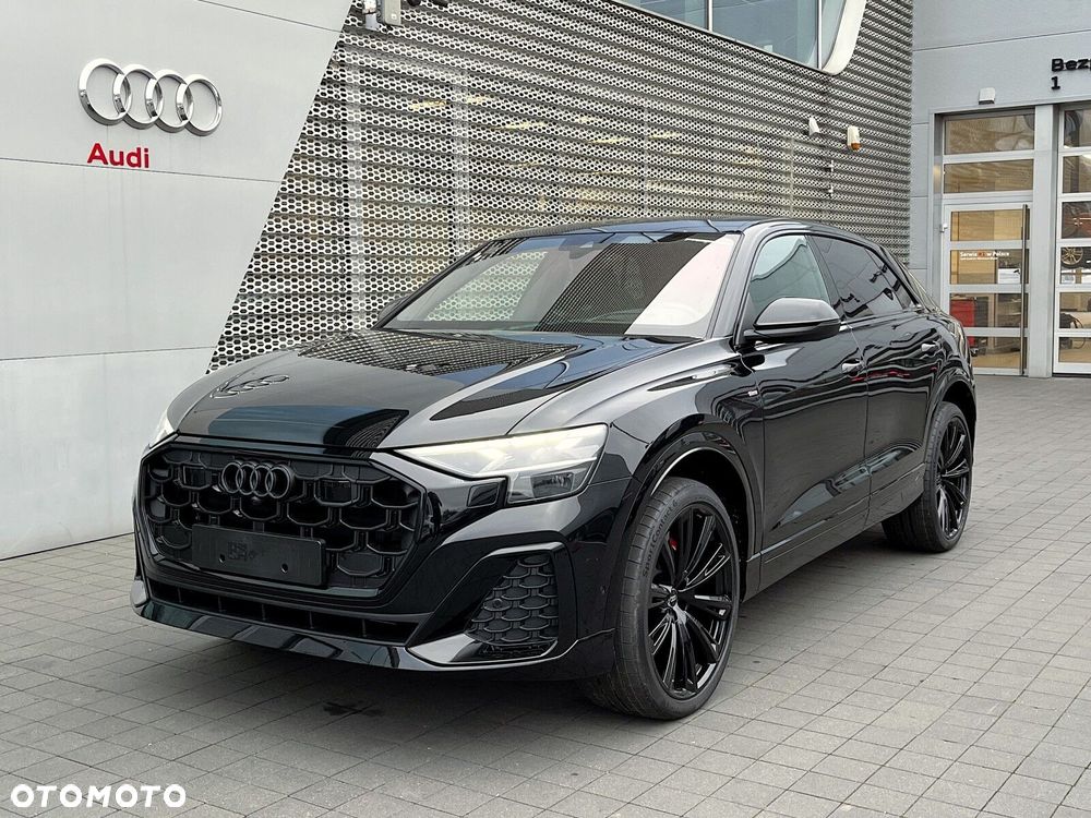 Audi Q8 - 10