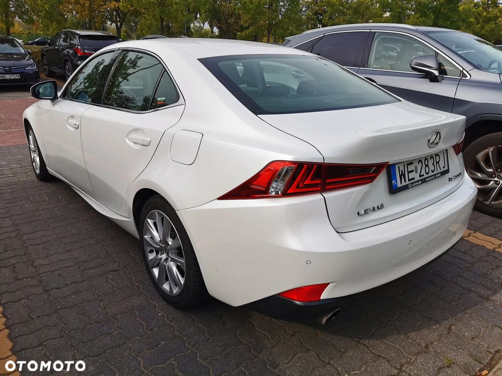 Lexus IS 200t Elite - 6
