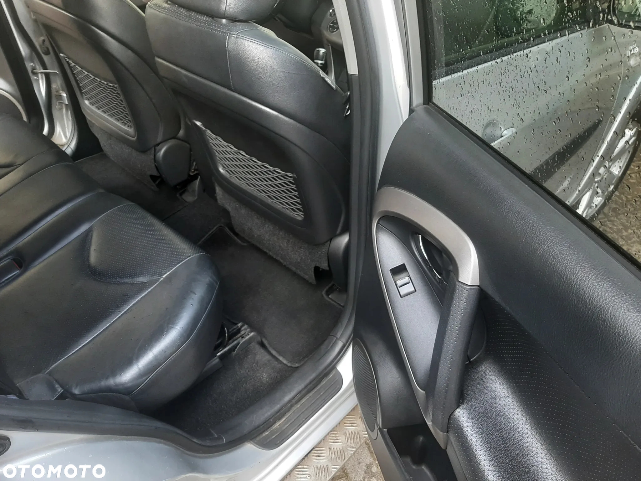 Toyota RAV4 - 9