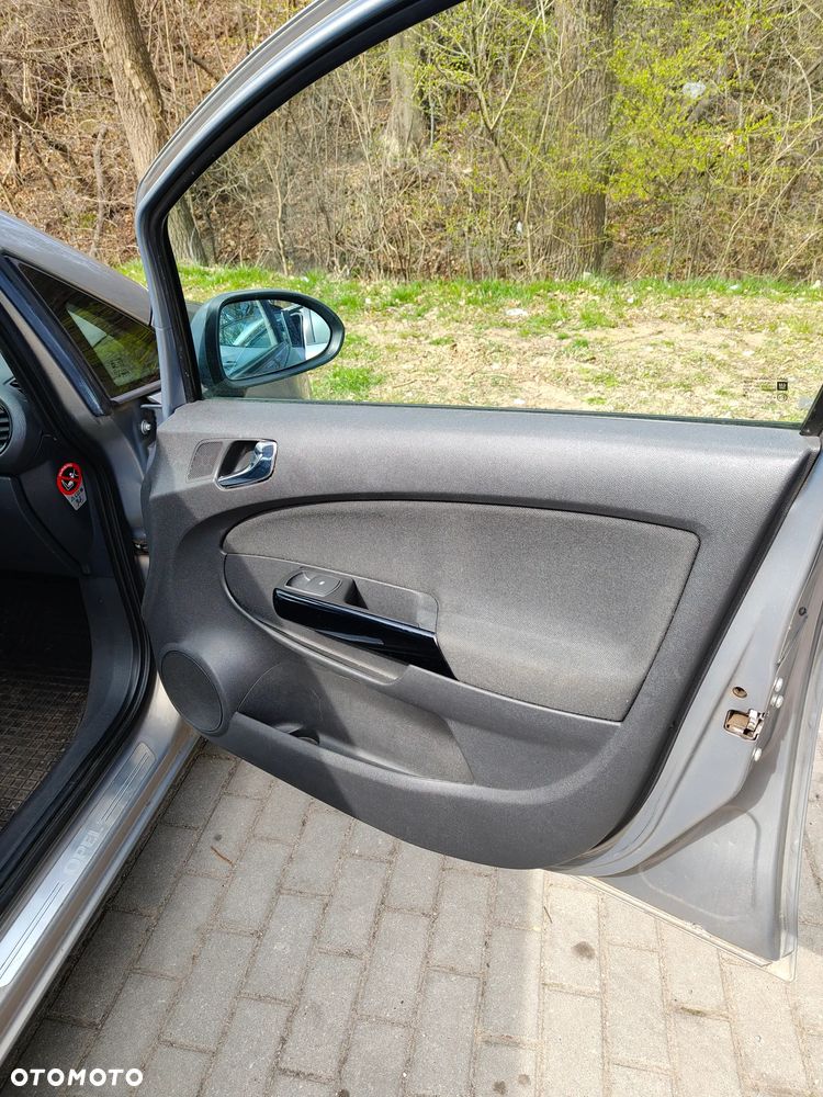 Opel Corsa 1.2 16V Enjoy - 16