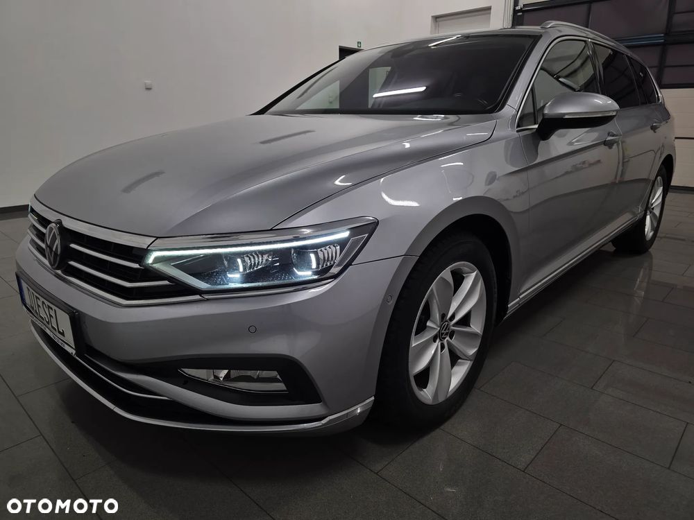 Volkswagen Passat - 2