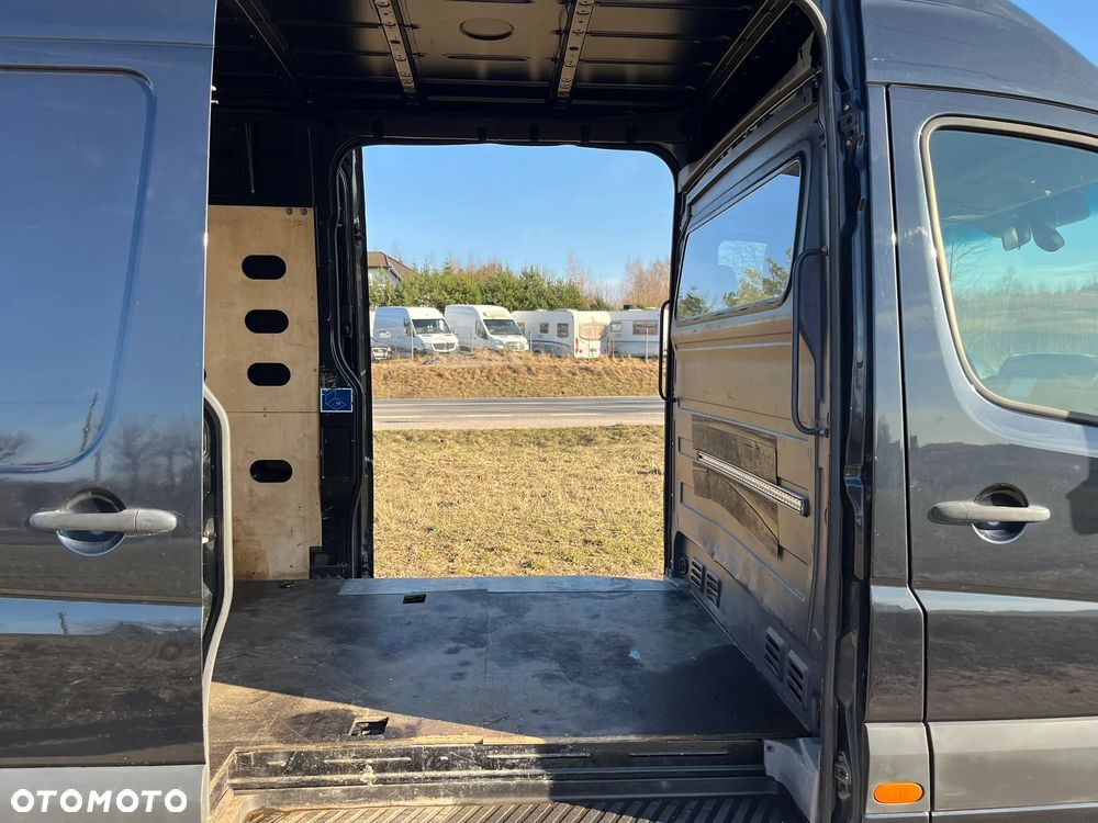 Volkswagen Crafter - 15