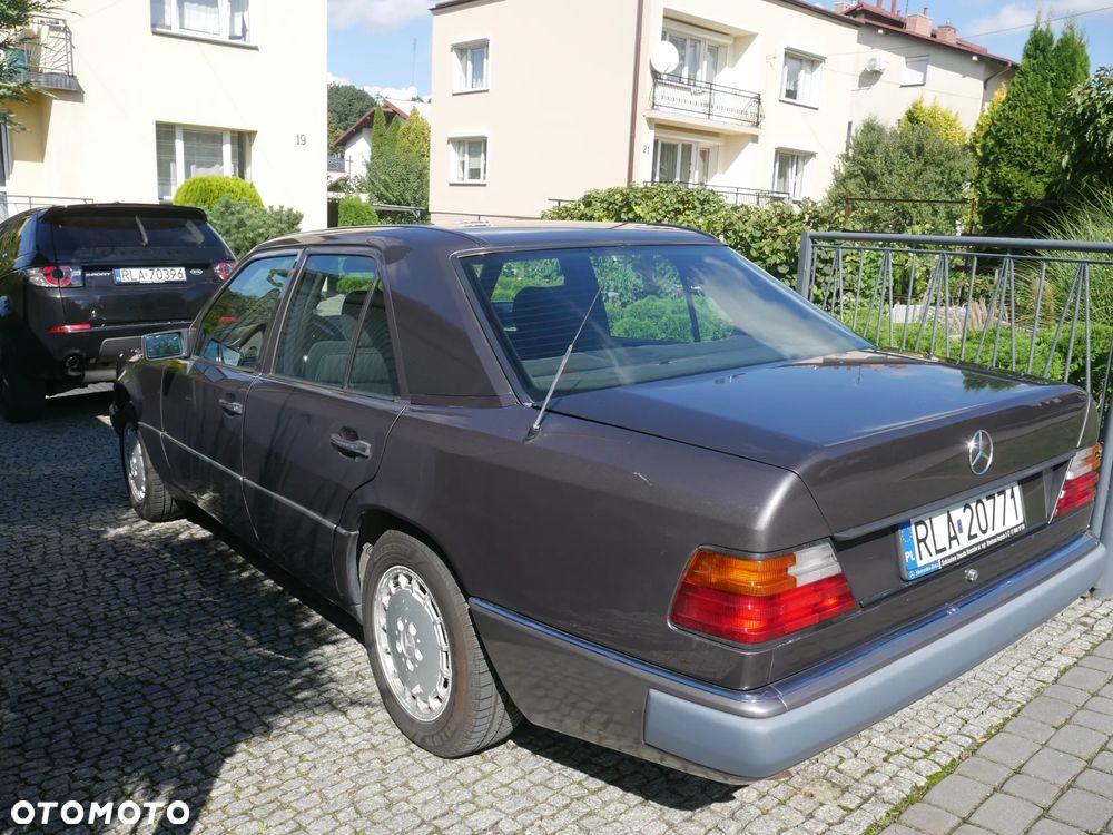 Mercedes-Benz W124 (1984-1993) - 4