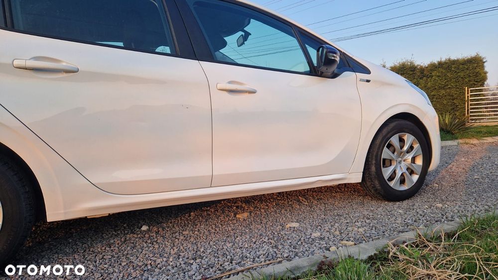 Peugeot 208 PureTech 68 Like - 4