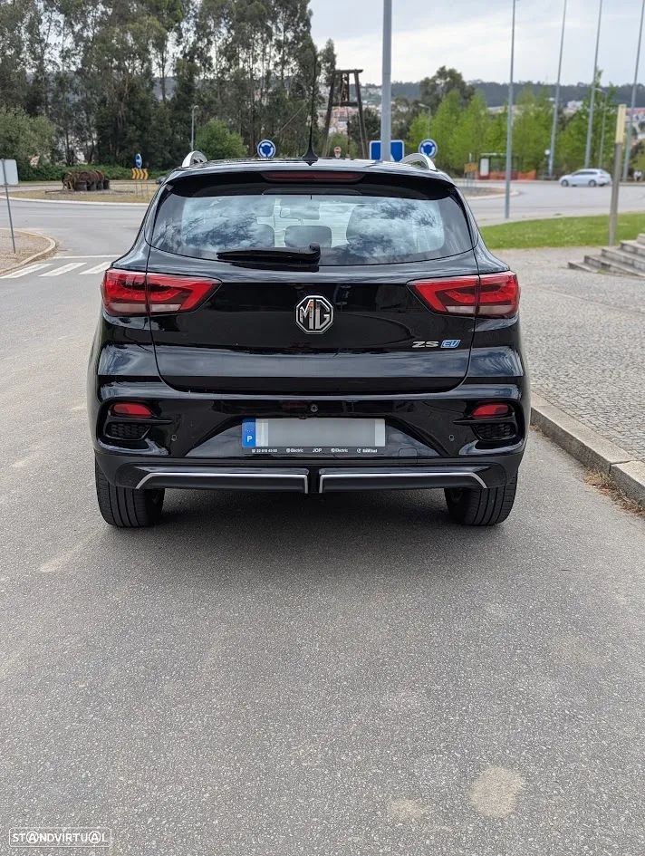 MG ZS EV 72.6 kWh Luxury - 4