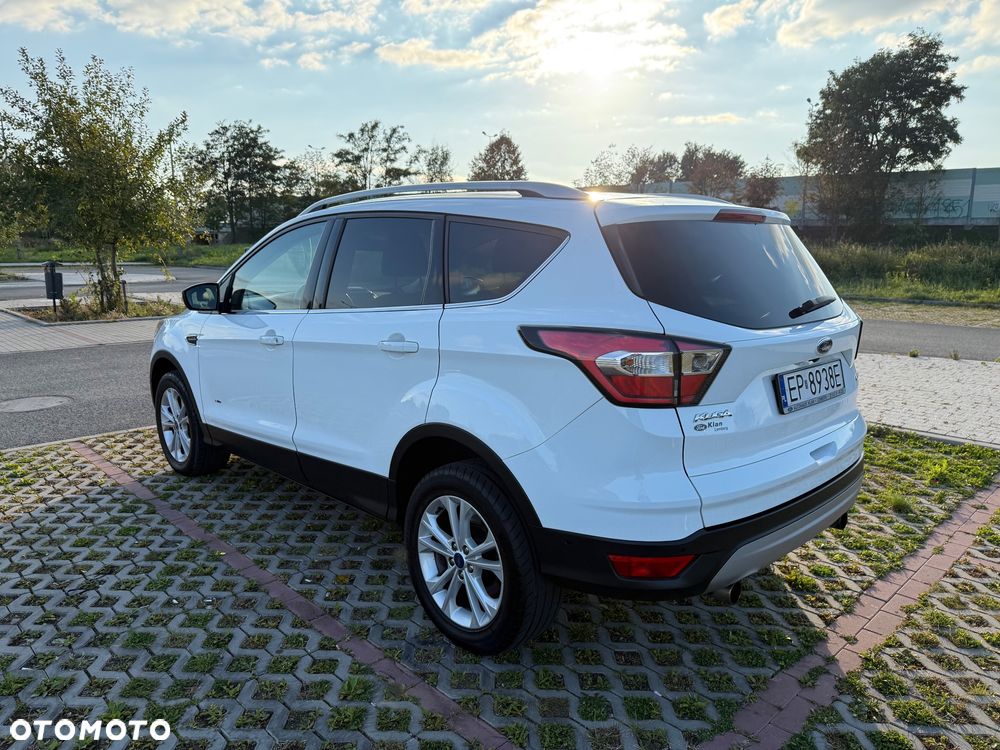 Ford Kuga 1.5 EcoBoost 4WD Titanium - 4