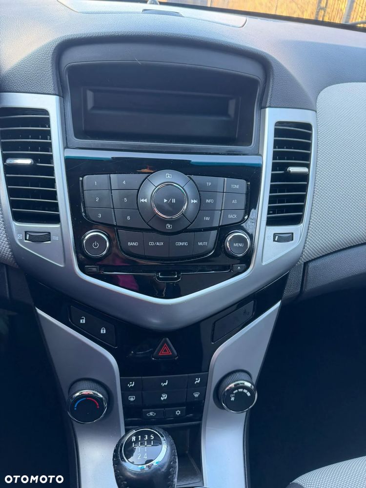 Chevrolet Cruze 1.6 LT+ - 14