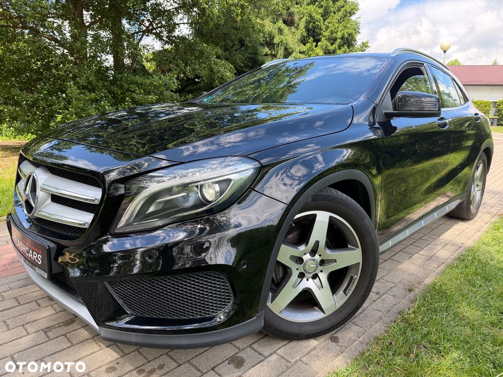 Mercedes-Benz GLA 200 AMG Line - 1