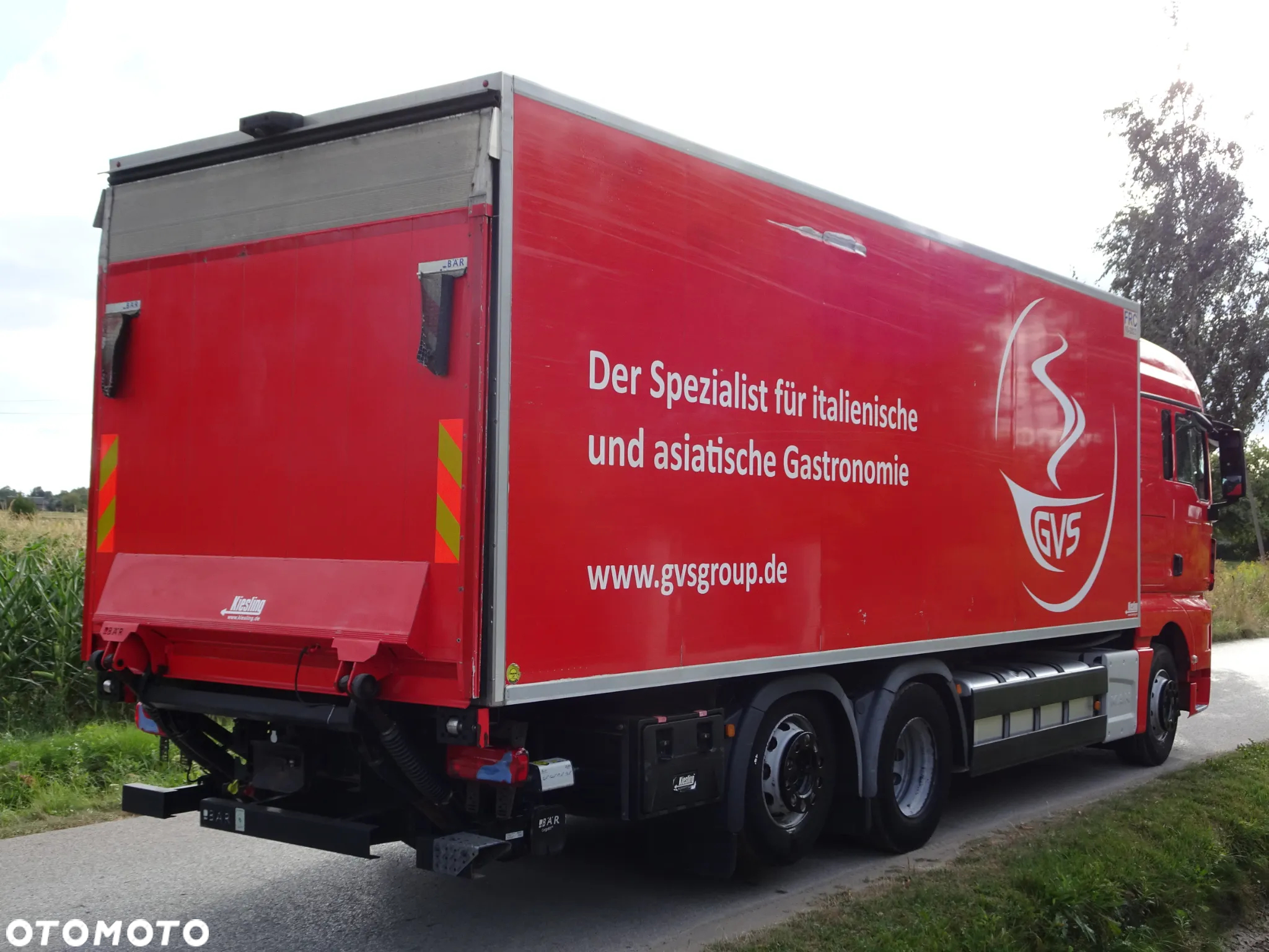 MAN TGX 26,460 Chłodnia Mitsubishi oś skrętna idealny stan - 8