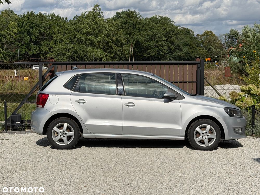 Volkswagen Polo 1.4 16V Comfortline DSG - 5