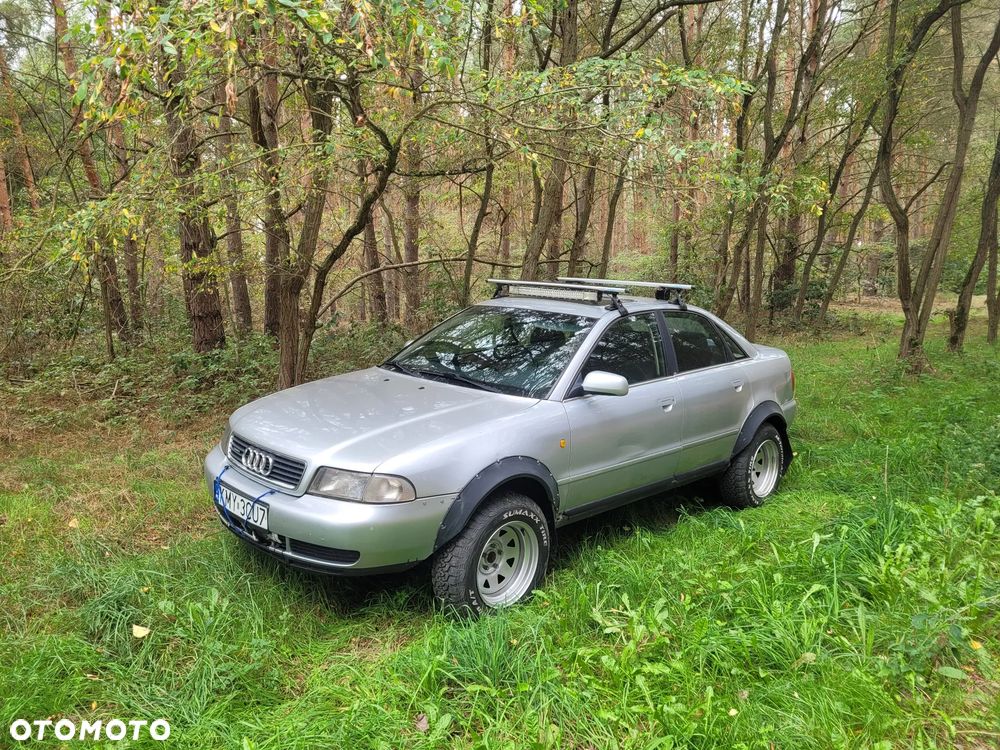 Audi A4 Limousine 2.4 - 1