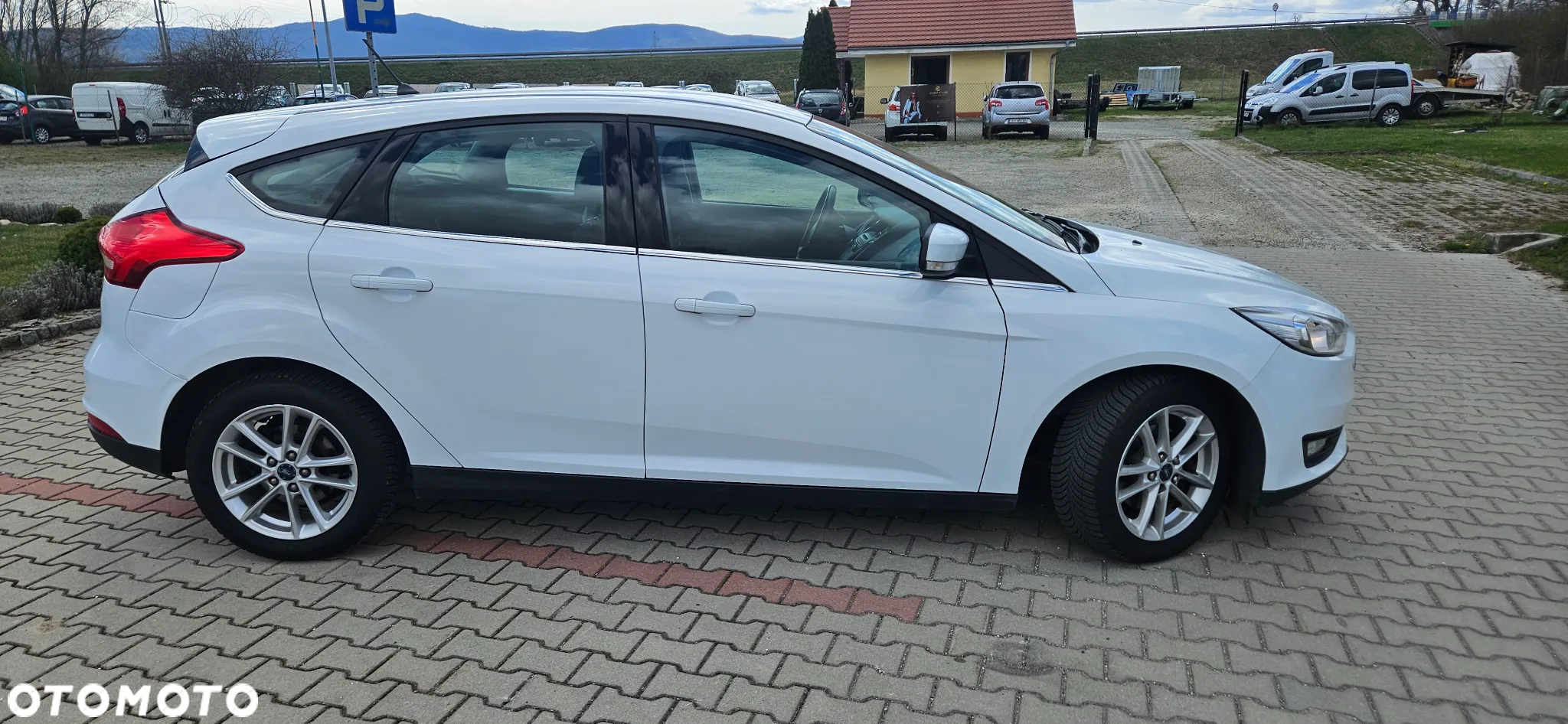 Ford Focus 1.0 EcoBoost Active - 3