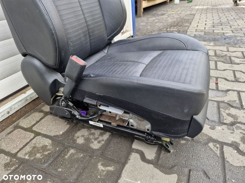 infiniti m30 fotel lewy przód przedni kierowcy skóra skórzany - 9