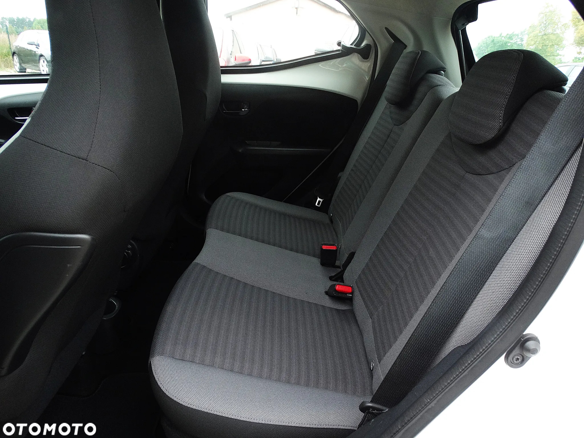 Toyota Aygo X 1.0 VVT-i Executive - 28