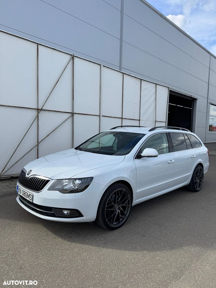 Skoda Superb 2.0 TDI 4X4 Ambition - 1