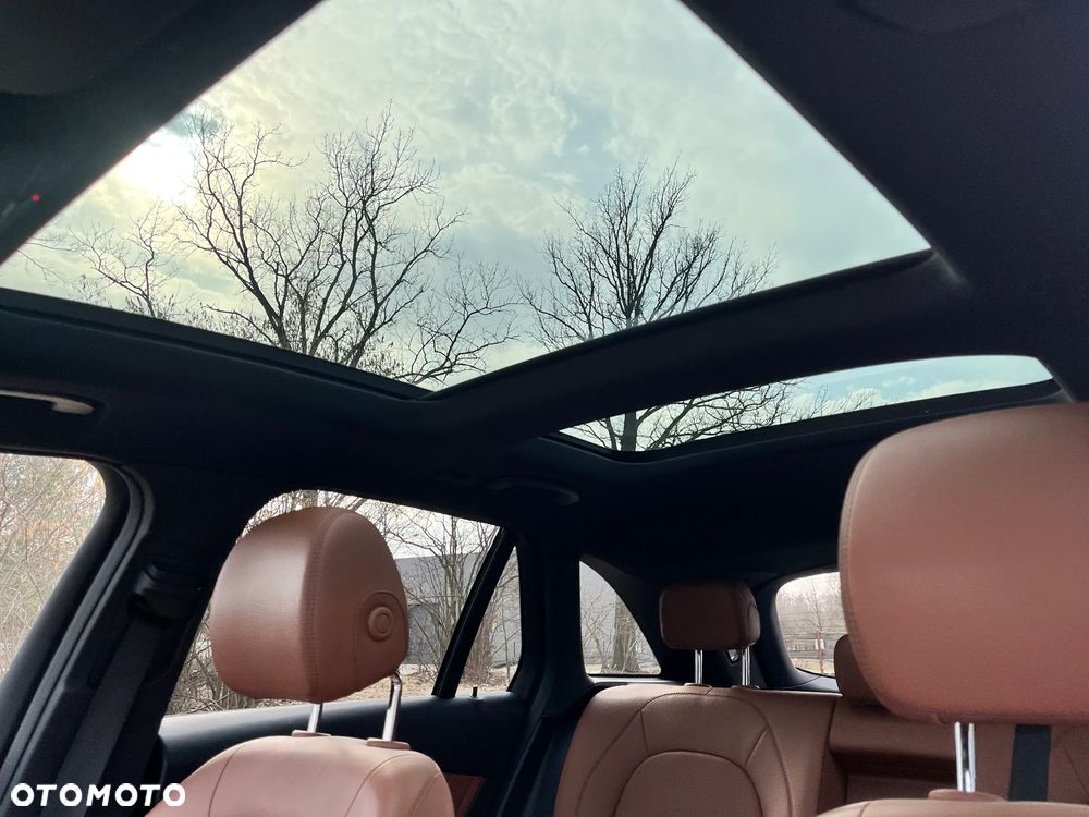 Mercedes-Benz GLC 300 4Matic 9G-TRONIC AMG Line - 14