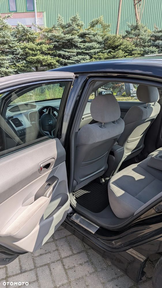 Honda Civic 1.8 Comfort - 12