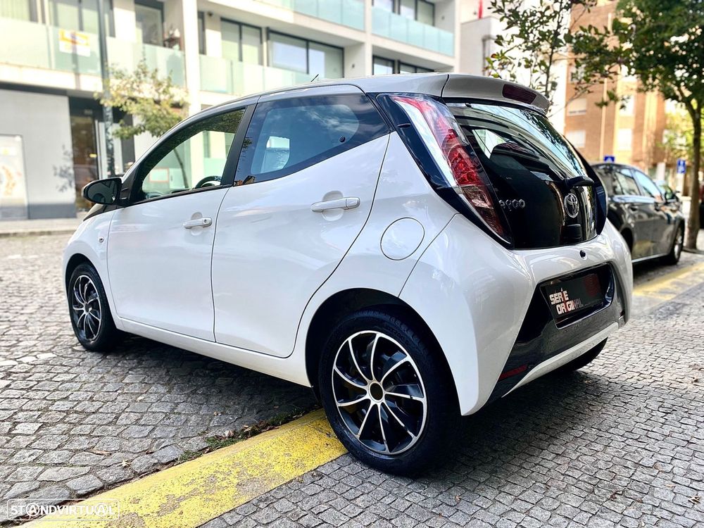 Toyota Aygo 1.0 X-Cite - 11