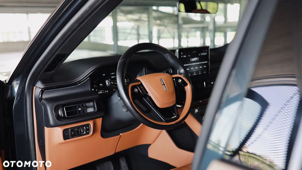 Lincoln Aviator - 21